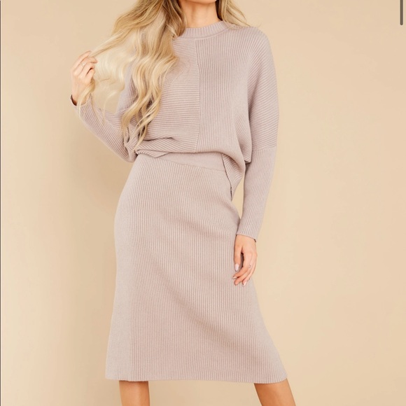 Red Dress Boutique Sweater - Picture 1 of 1